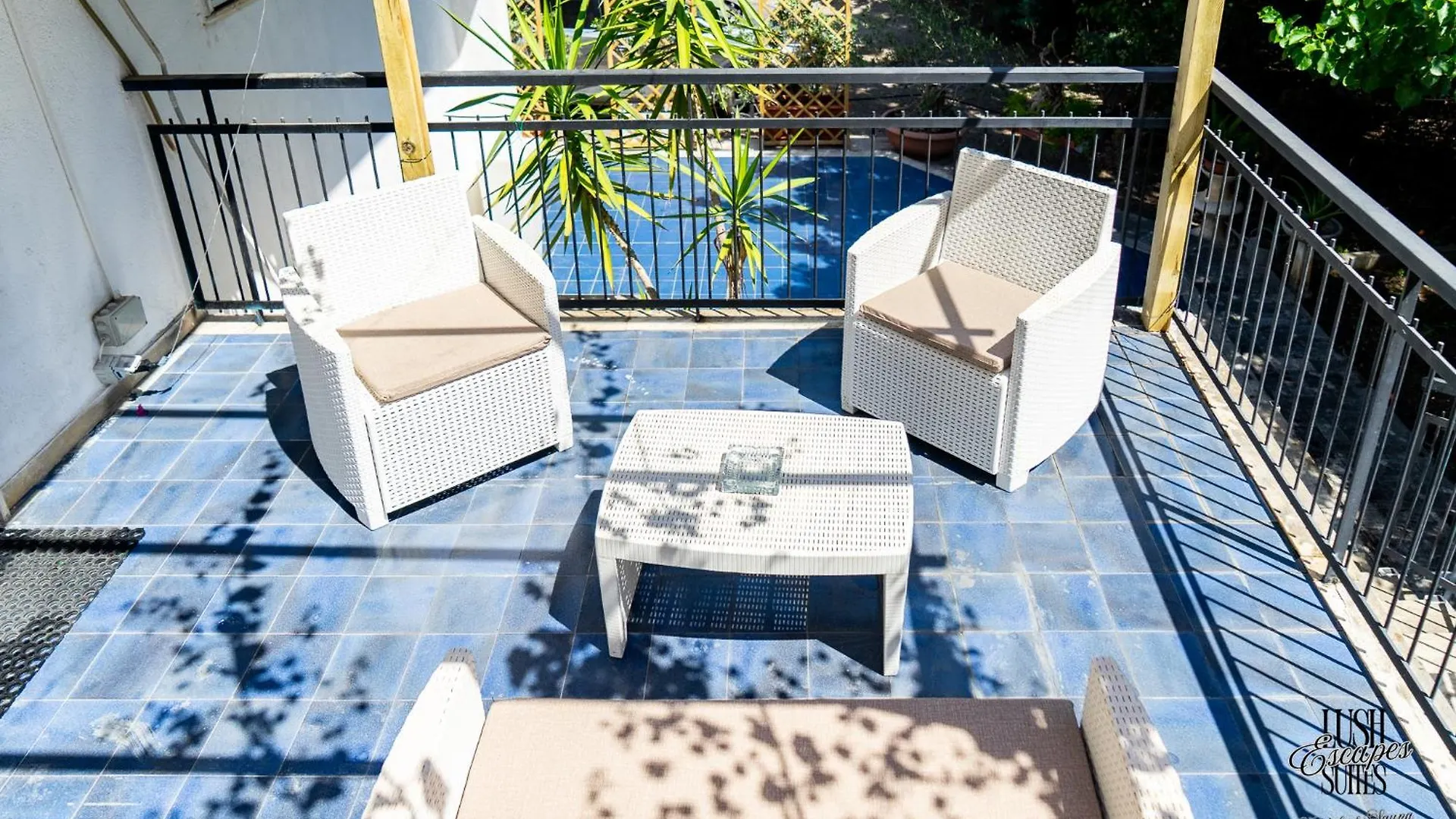 Lush Escape Suites - Hottube And Sauna Bari Itálie